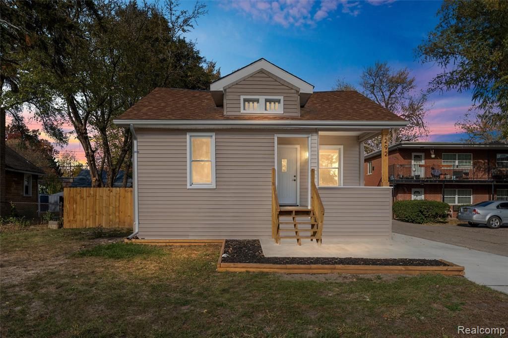 292 W Marshall Street, Ferndale, MI 48220 Main Photo