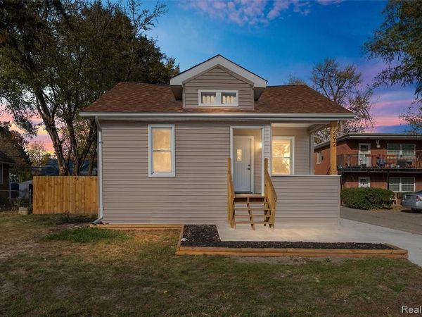 292 W Marshall Street, Ferndale, MI 48220