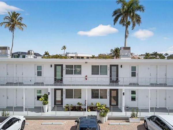 1550 Gulf Shore BLVD N, Unit E6, NAPLES, FL 34102