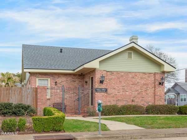 W Street , Lafayette, LA 70501