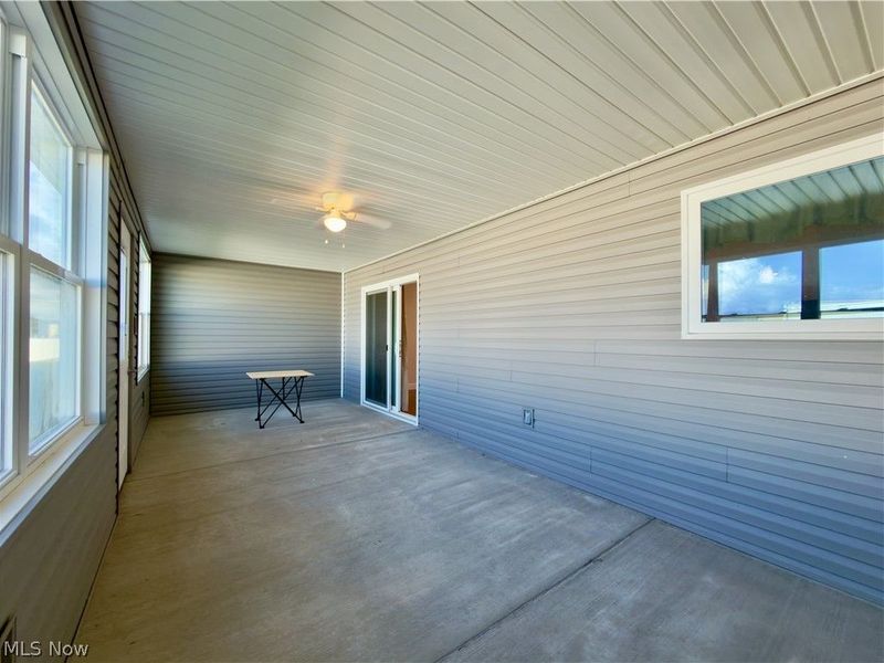 708 Oak Tree Lane, Belpre, OH 45714 Photo 14