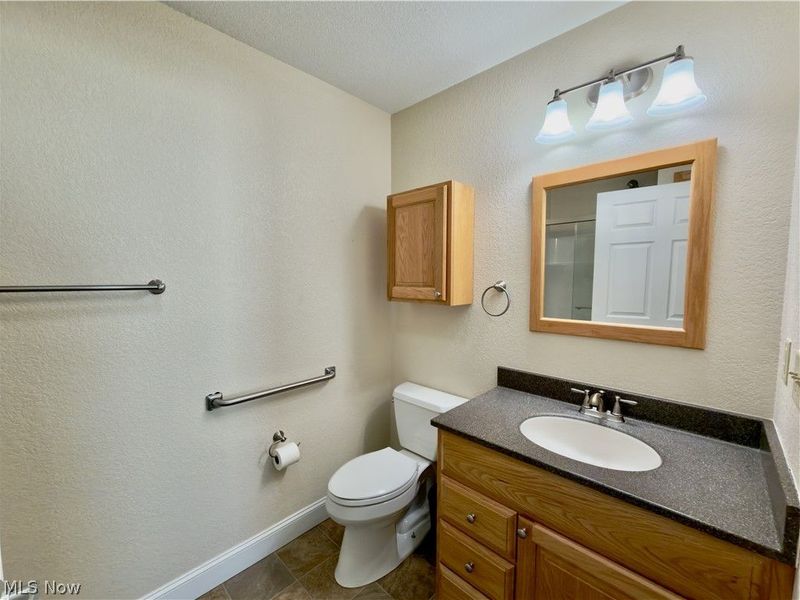 708 Oak Tree Lane, Belpre, OH 45714 Photo 20