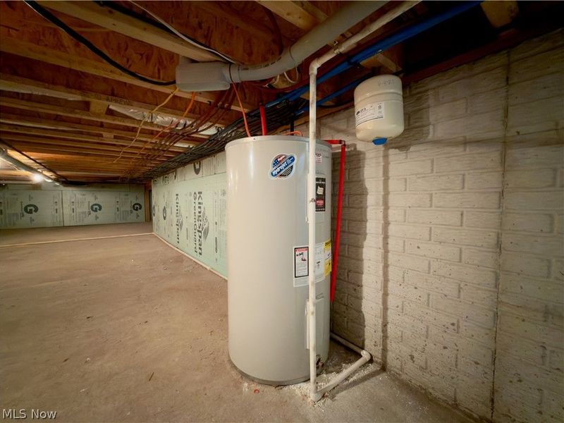 708 Oak Tree Lane, Belpre, OH 45714 Photo 32