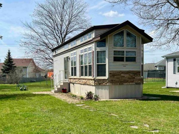 409 Spruce Drive, BELVIDERE, IL 61008