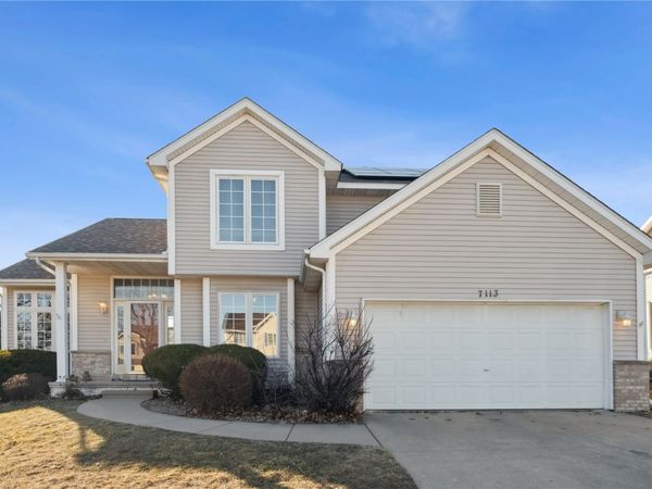 7113 West Park Road NE, Cedar Rapids, IA 52402