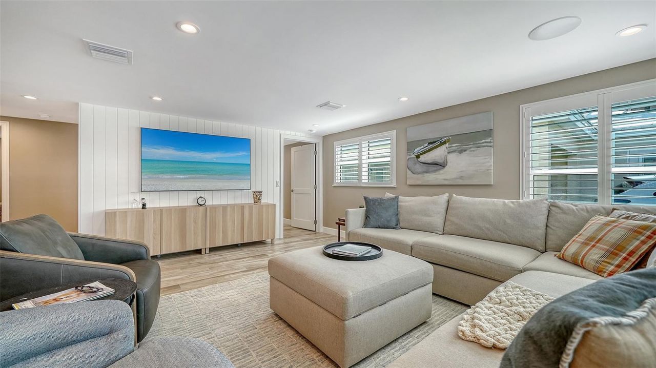 6140 Midnight Pass Road, Unit B6, Sarasota, FL 34242 Photo