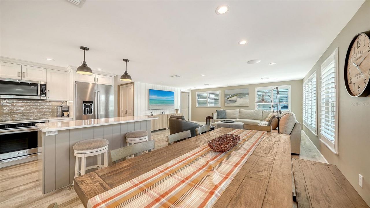 6140 Midnight Pass Road, Unit B6, Sarasota, FL 34242 Photo