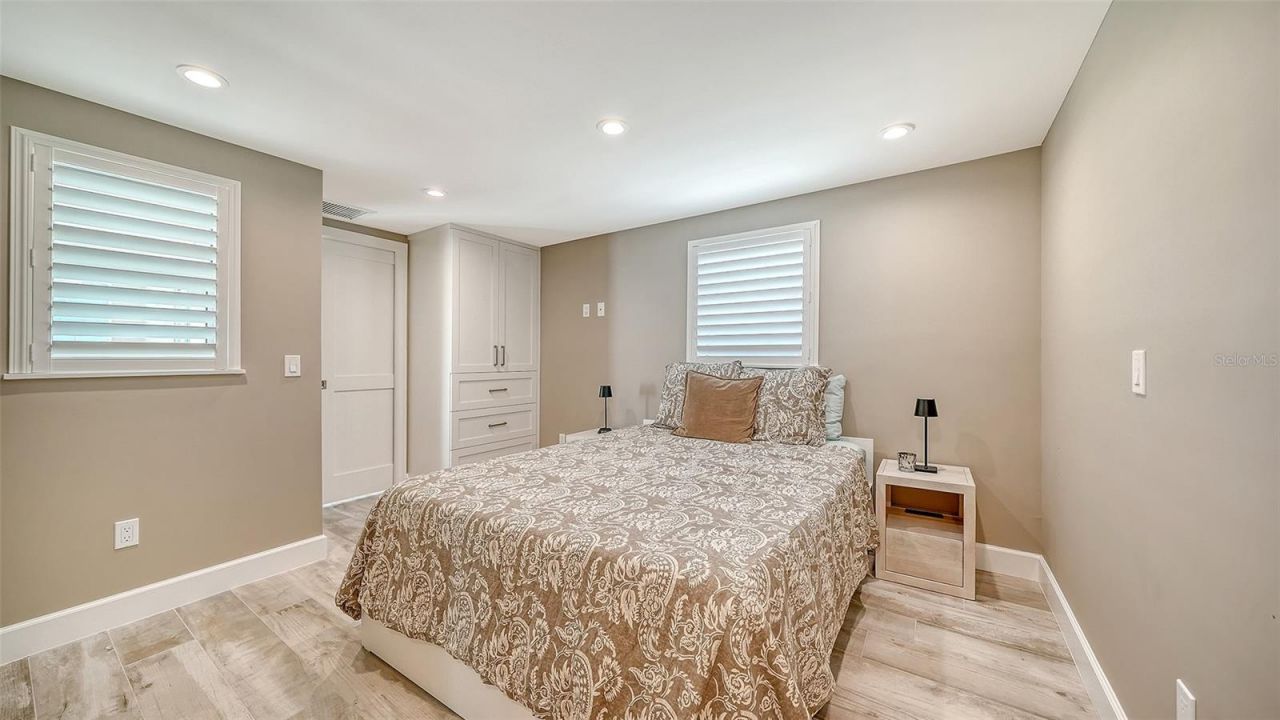 6140 Midnight Pass Road, Unit B6, Sarasota, FL 34242 Photo