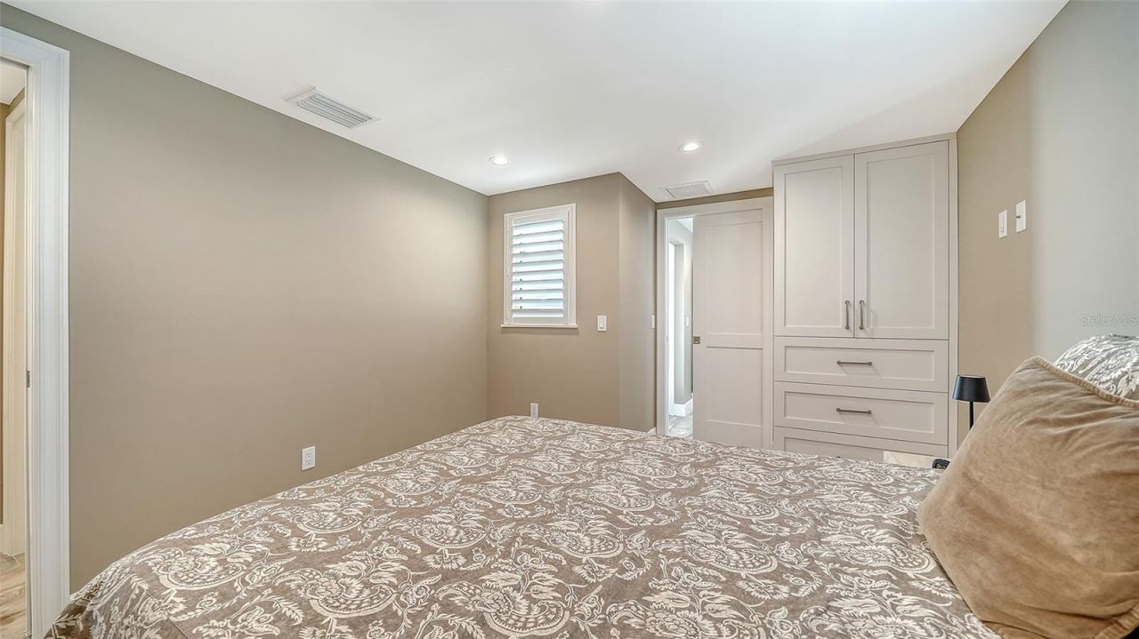 6140 Midnight Pass Road, Unit B6, Sarasota, FL 34242 Photo