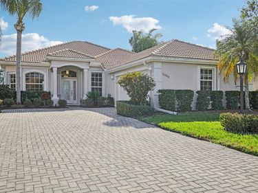 5260 HIGHBURY CIRCLE, SARASOTA, FL 34238