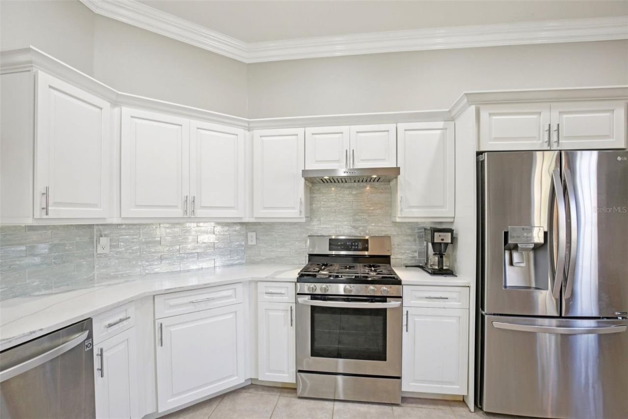 5260 Highbury Circle, Sarasota, FL 34238 Photo