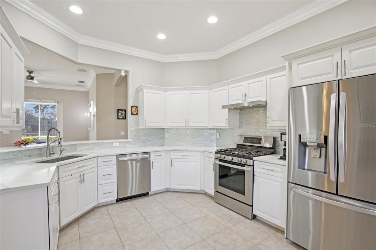 5260 Highbury Circle, Sarasota, FL 34238 Photo