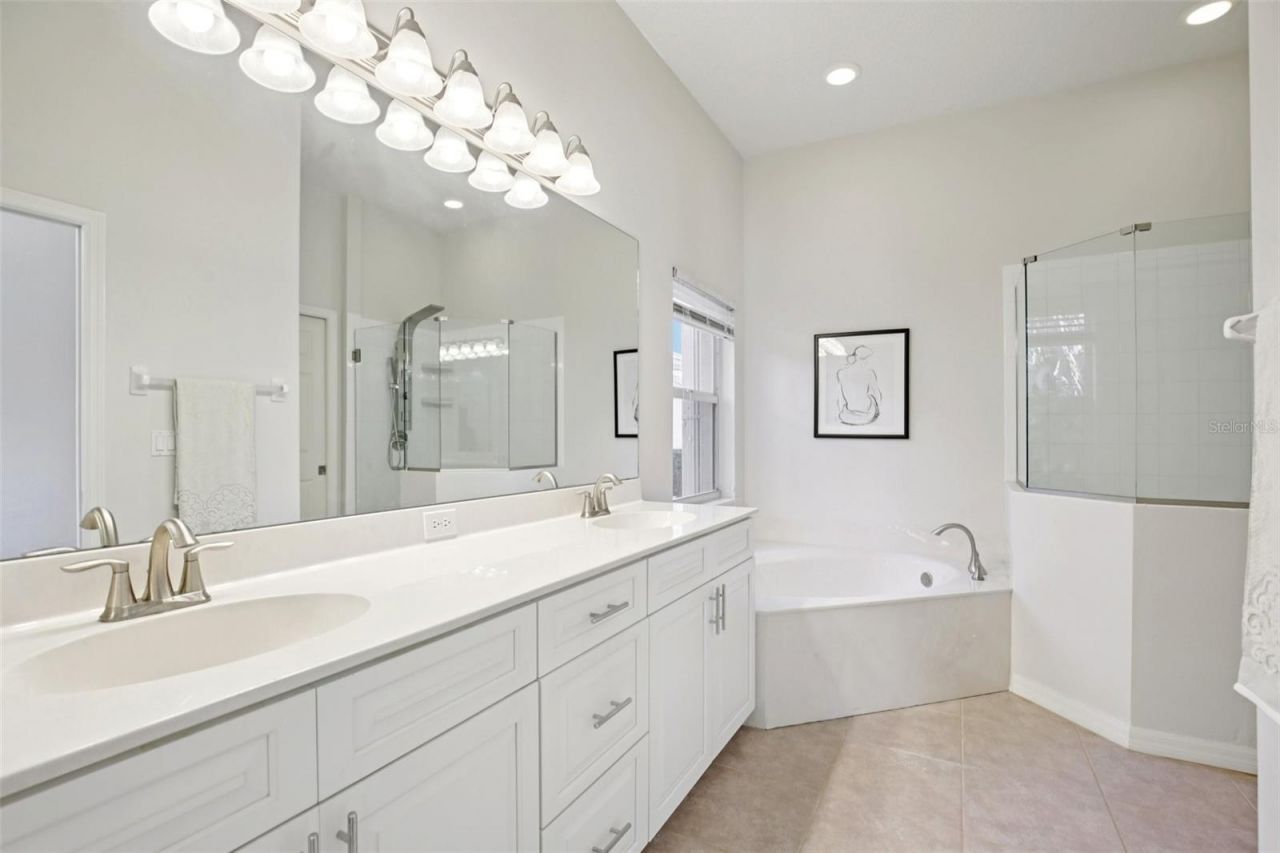 5260 Highbury Circle, Sarasota, FL 34238 Photo