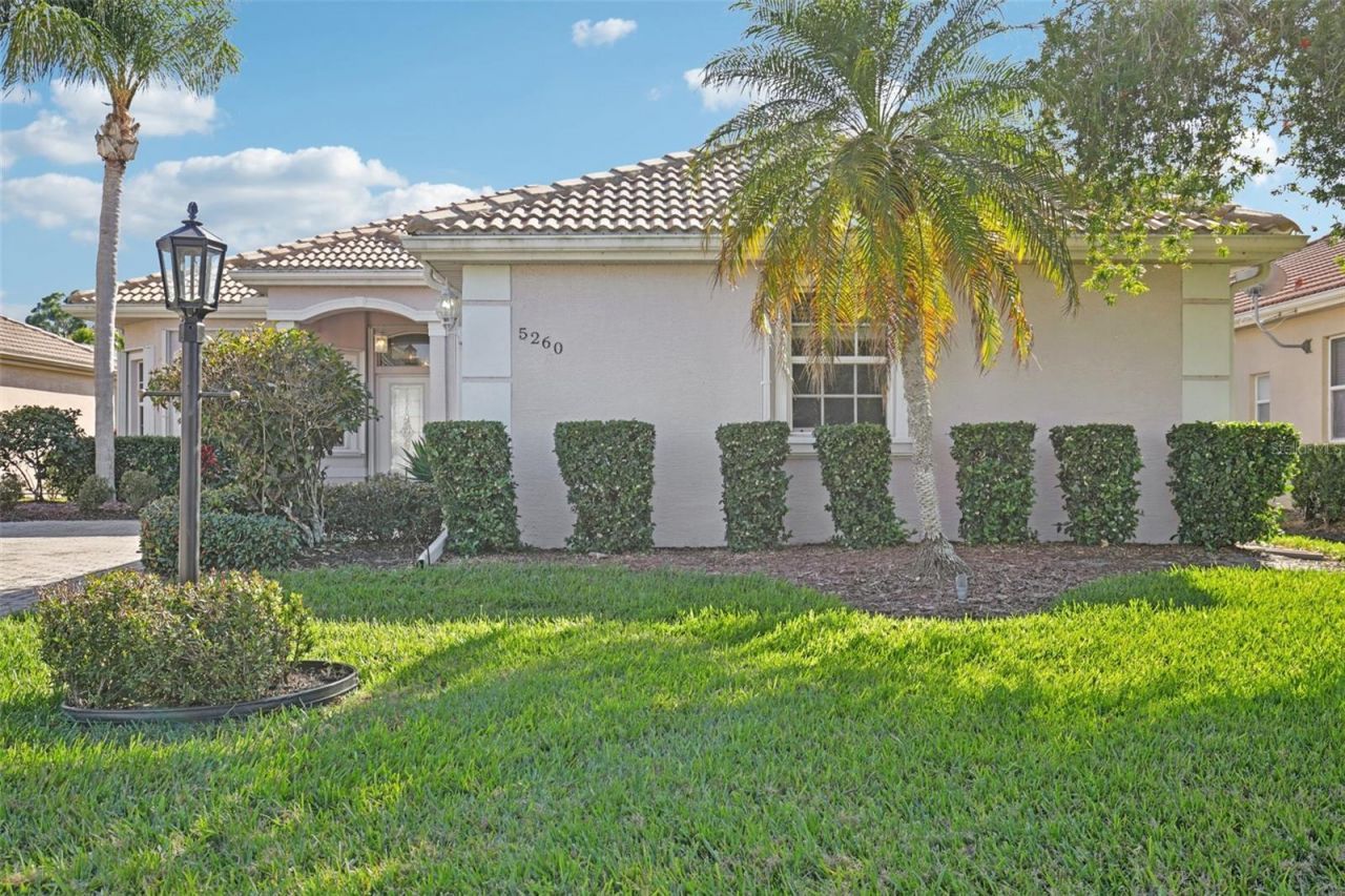 5260 Highbury Circle, Sarasota, FL 34238 Photo