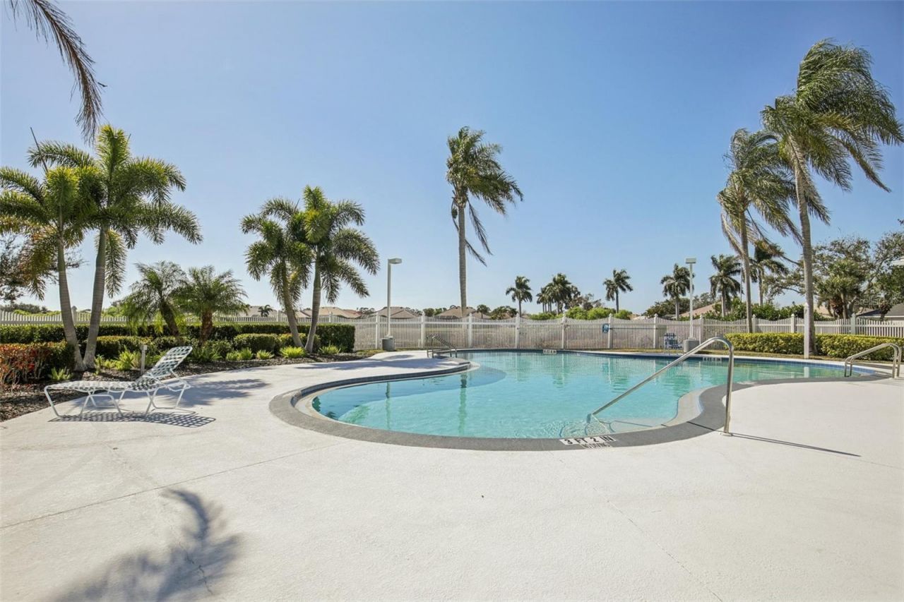 5260 Highbury Circle, Sarasota, FL 34238 Photo