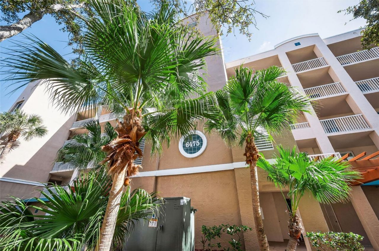 6475 Shoreline Drive, Unit 5301, Saint Petersburg, FL 33708 Main Photo