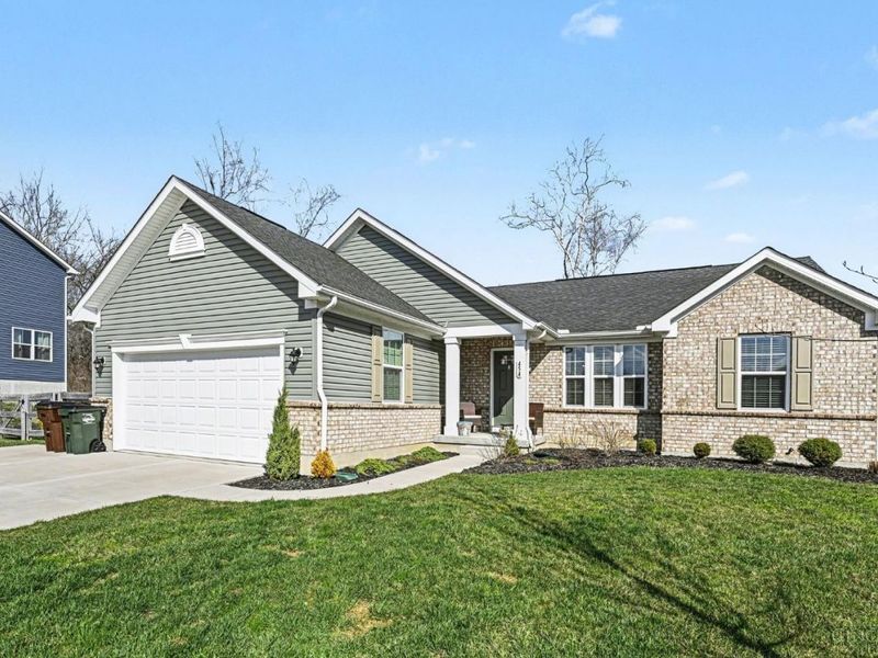 454 Pleasant Ridge Drive, Lebanon, OH 45036 Photo 2