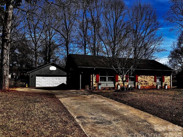 10101 Arbordale Avenue, Charlotte, NC 28215