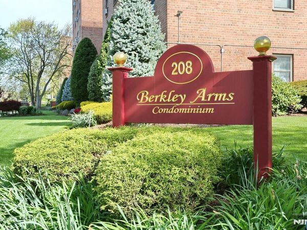 208 Anderson Street S4F, Unit S4F, HACKENSACK, NJ 07601