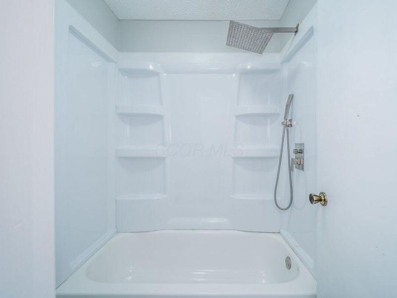 277 Cross Country Drive S, Unit A, Westerville, OH 43081 Photo 18