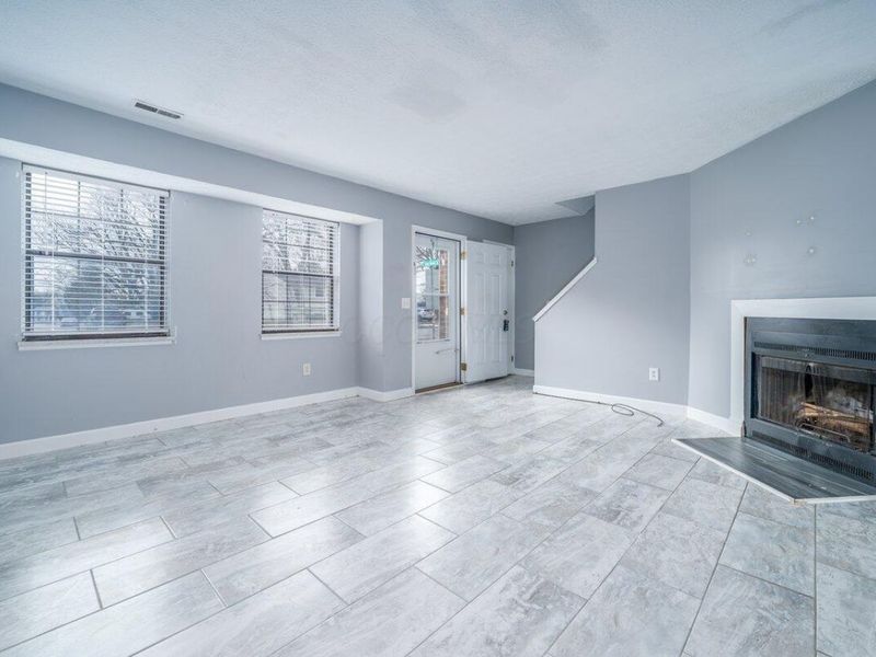 277 Cross Country Drive S, Unit A, Westerville, OH 43081 Photo 2