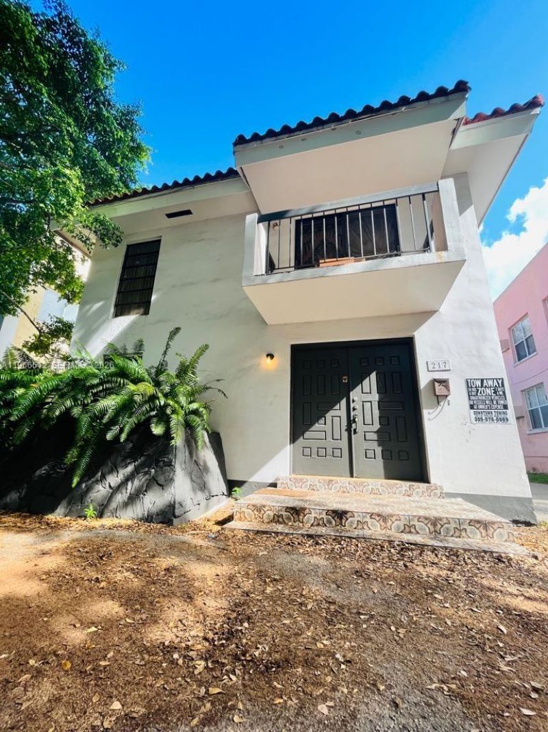 217 Calabria Ave, Unit 217, Coral Gables, FL 33134 Photo
