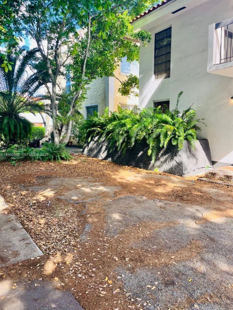 217 Calabria Ave, Unit 217, Coral Gables, FL 33134 Photo