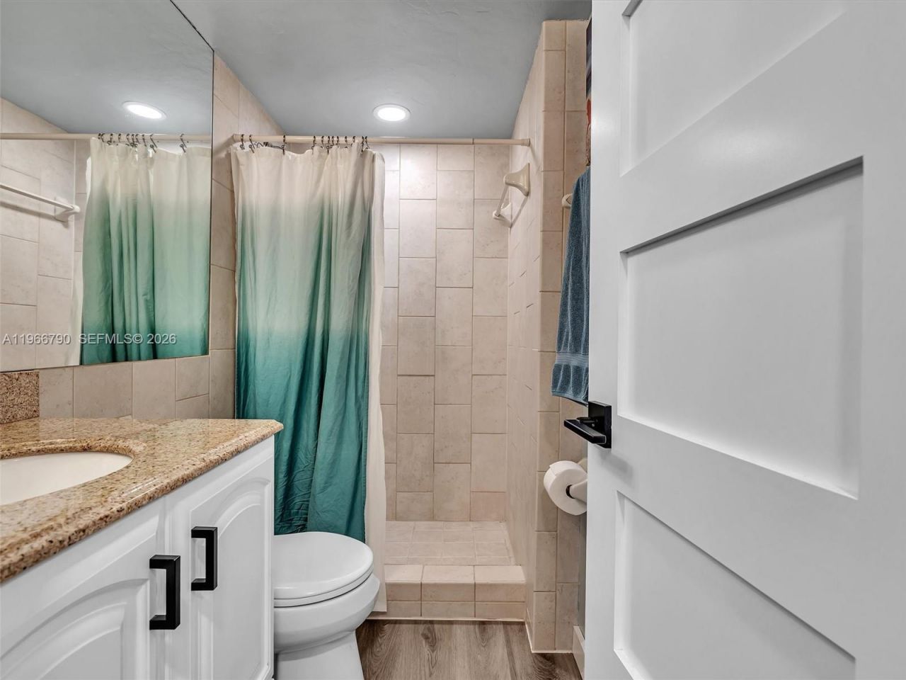 9340 Lagoon Pl, Unit 303, Davie, FL 33324 Photo