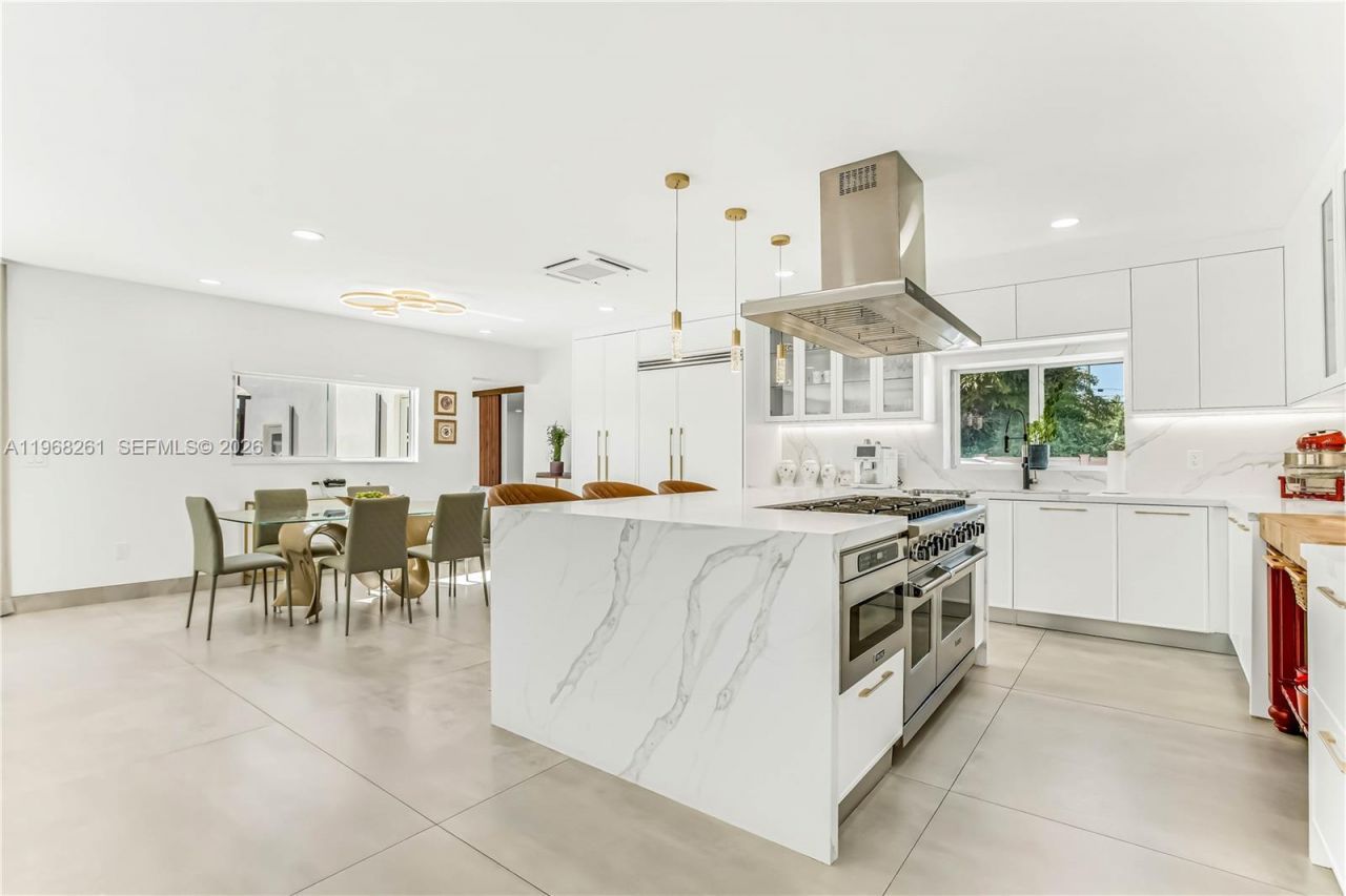 500 94th St , Surfside, FL 33154 Photo