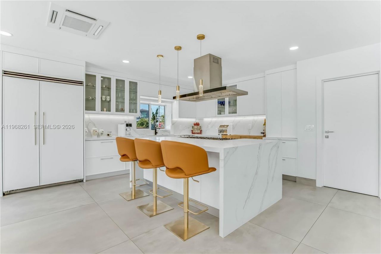 500 94th St , Surfside, FL 33154 Photo