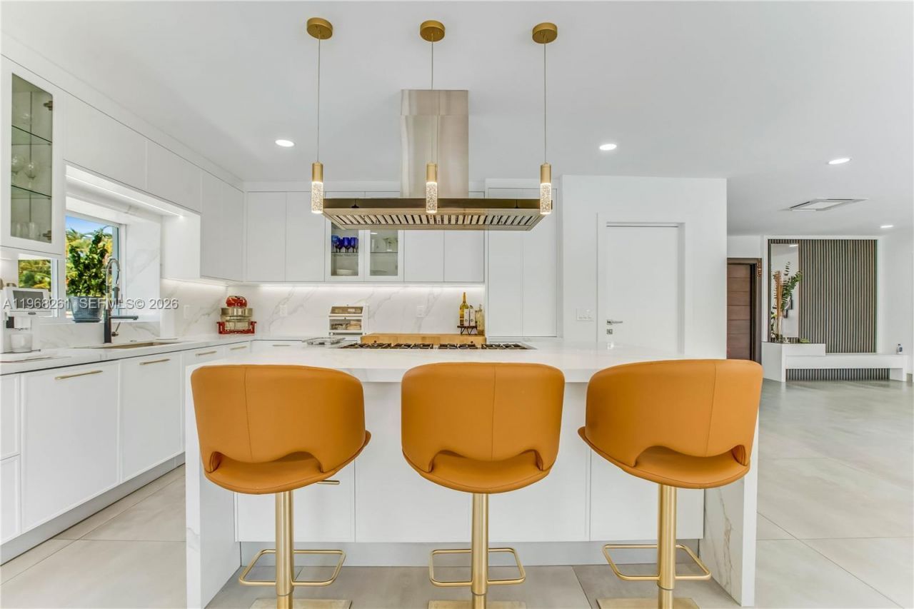 500 94th St , Surfside, FL 33154 Photo