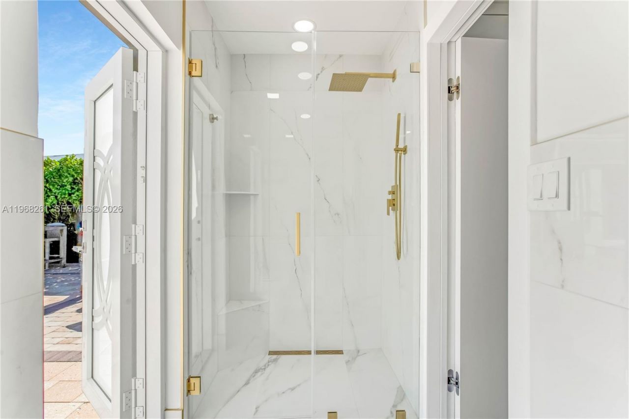 500 94th St , Surfside, FL 33154 Photo