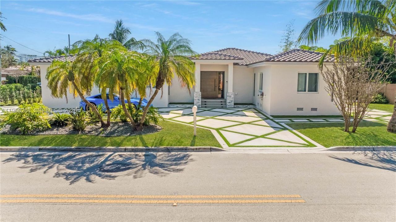 500 94th St , Surfside, FL 33154 Photo