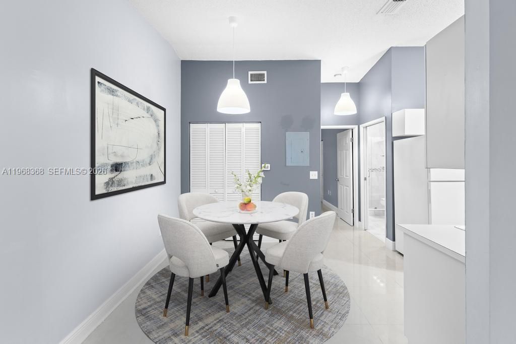 6910 NW 166th Ter, Unit 1201, Miami Lakes, FL 33014 Photo