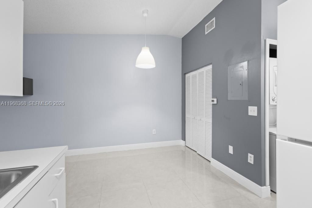 6910 NW 166th Ter, Unit 1201, Miami Lakes, FL 33014 Photo