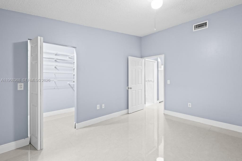 6910 NW 166th Ter, Unit 1201, Miami Lakes, FL 33014 Photo