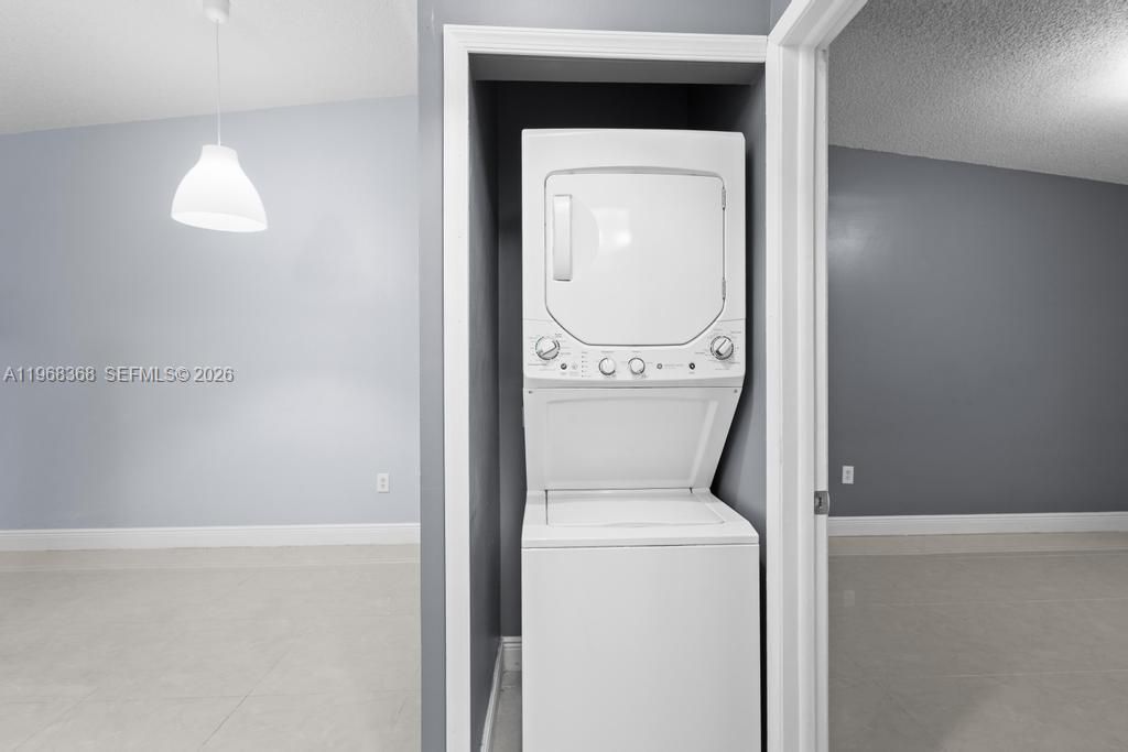 6910 NW 166th Ter, Unit 1201, Miami Lakes, FL 33014 Photo