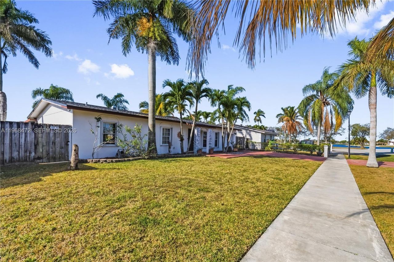 13100 SW 83rd St, Miami, FL 33183 Photo