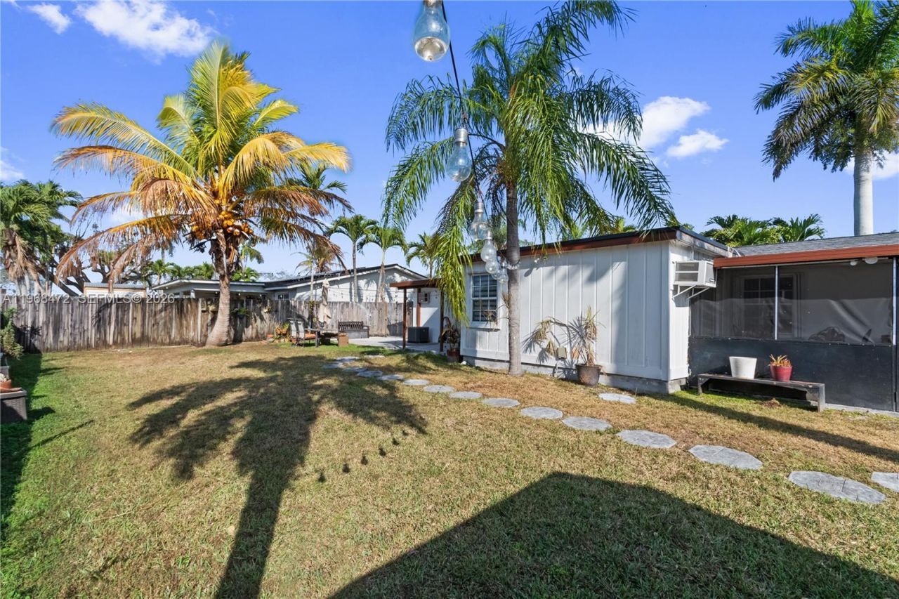 13100 SW 83rd St, Miami, FL 33183 Photo