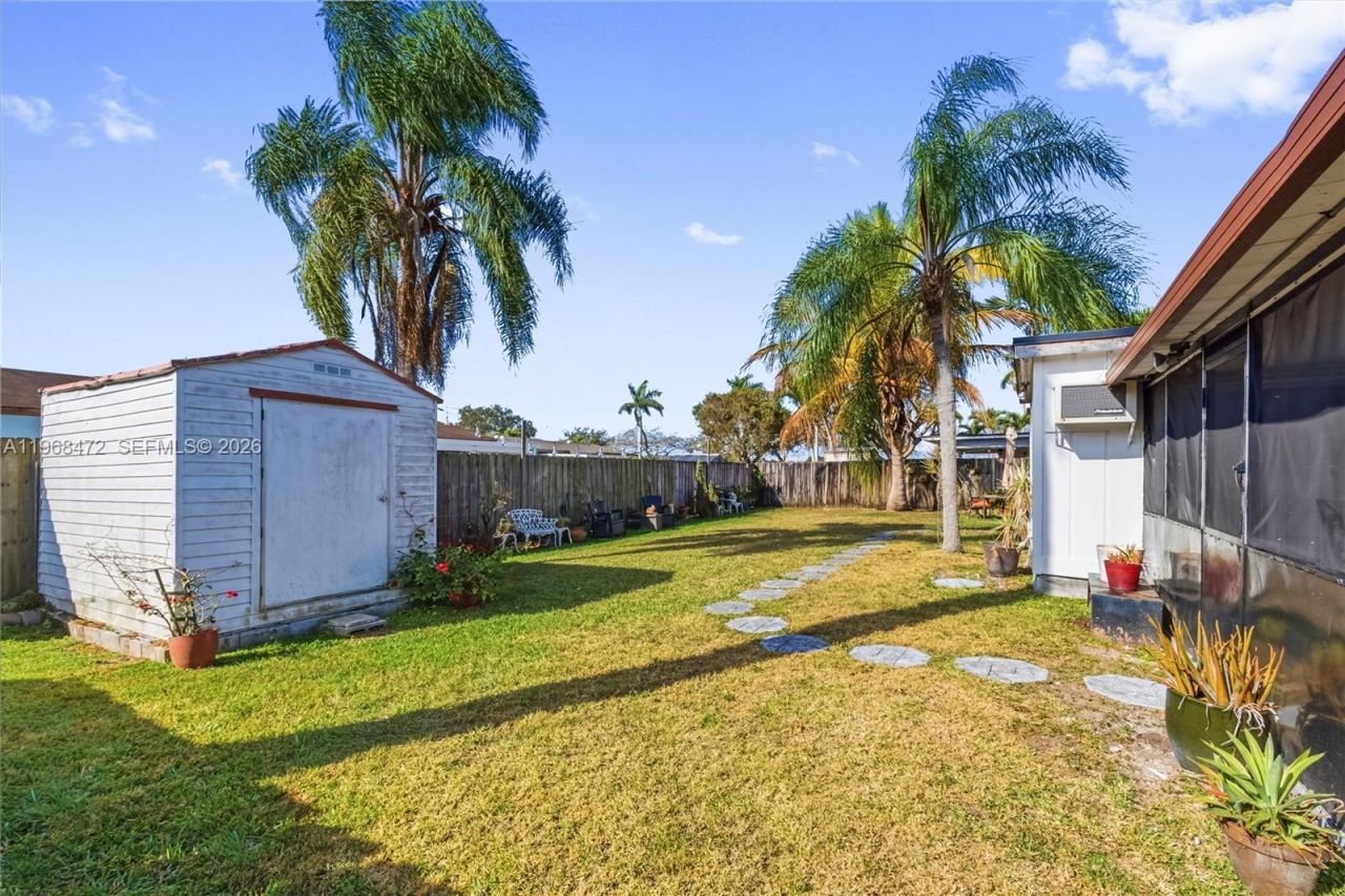 13100 SW 83rd St, Miami, FL 33183 Photo