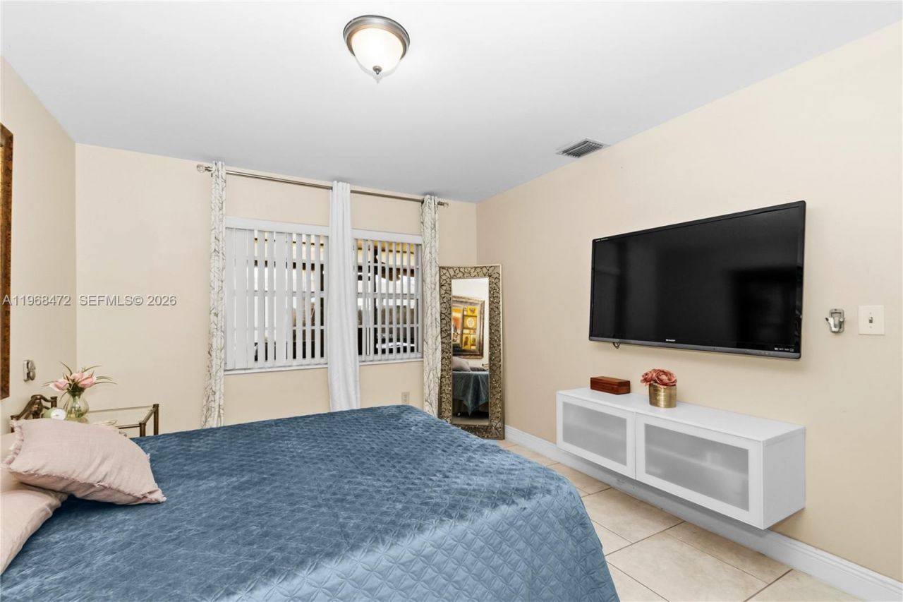 13100 SW 83rd St, Miami, FL 33183 Photo