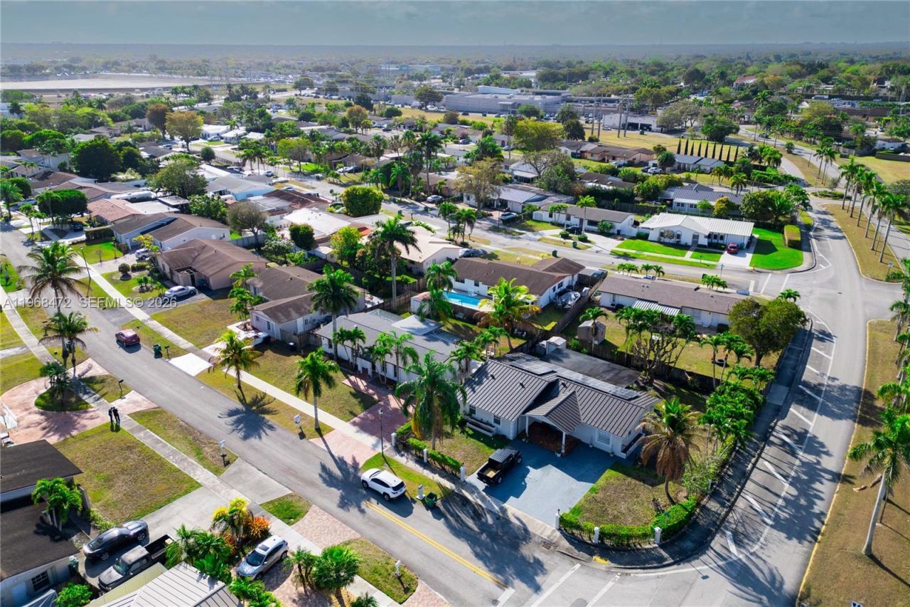 13100 SW 83rd St, Miami, FL 33183 Photo