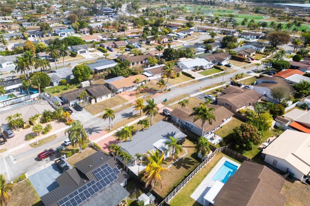 13100 SW 83rd St, Miami, FL 33183 Photo