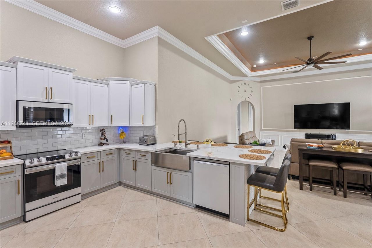 8346 SW 51st St, Davie, FL 33328 Photo