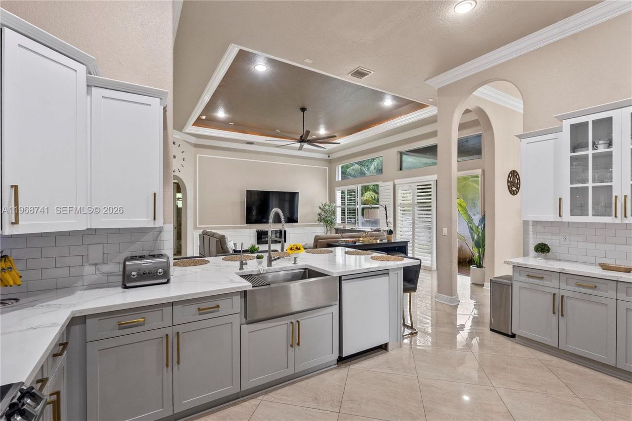 8346 SW 51st St, Davie, FL 33328 Photo