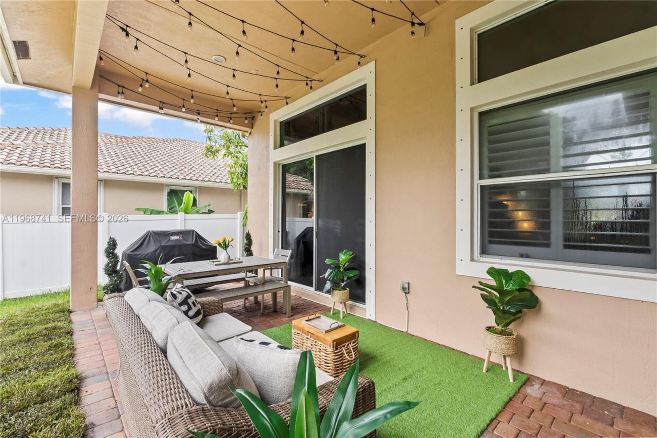 8346 SW 51st St, Davie, FL 33328 Photo