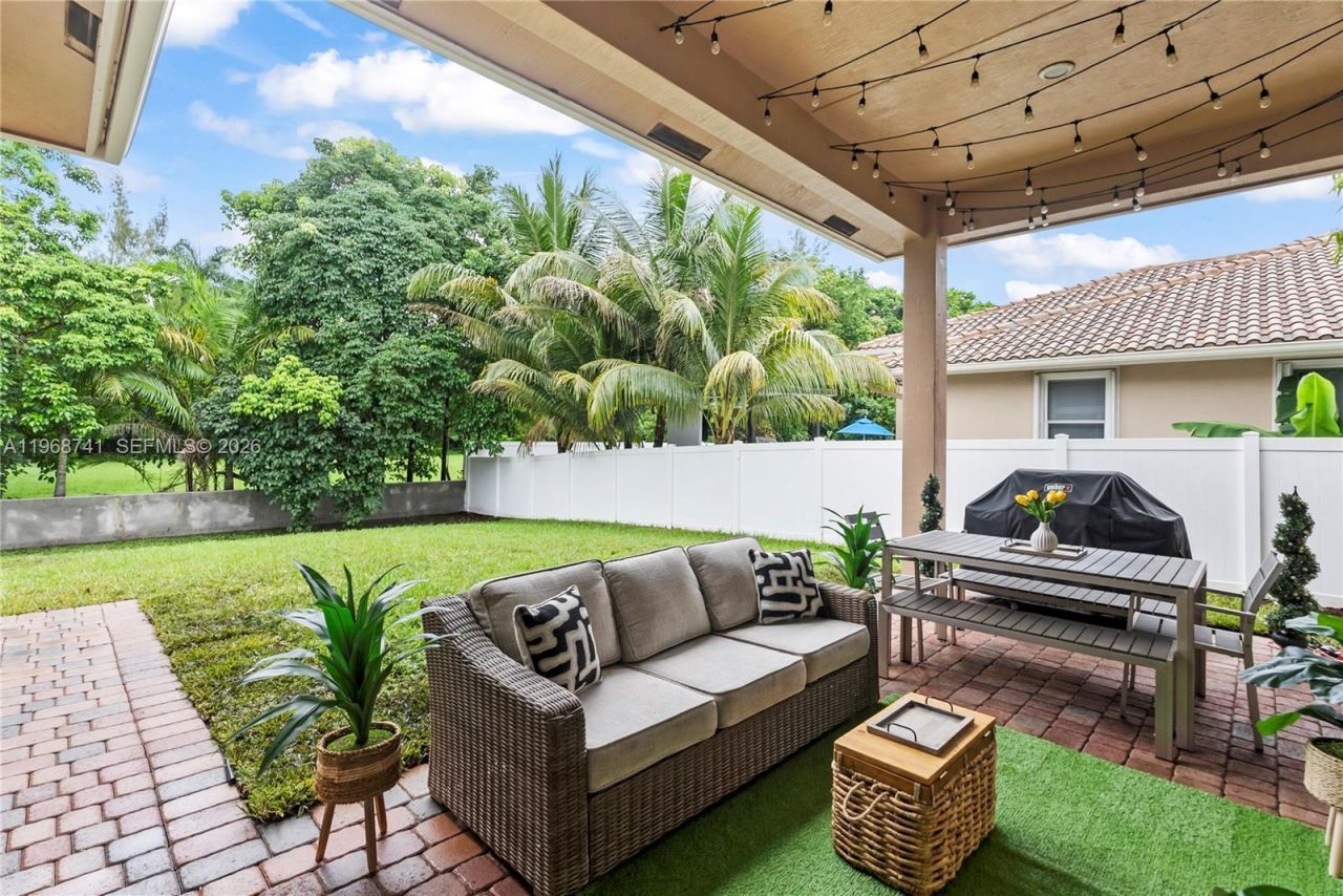 8346 SW 51st St, Davie, FL 33328 Photo