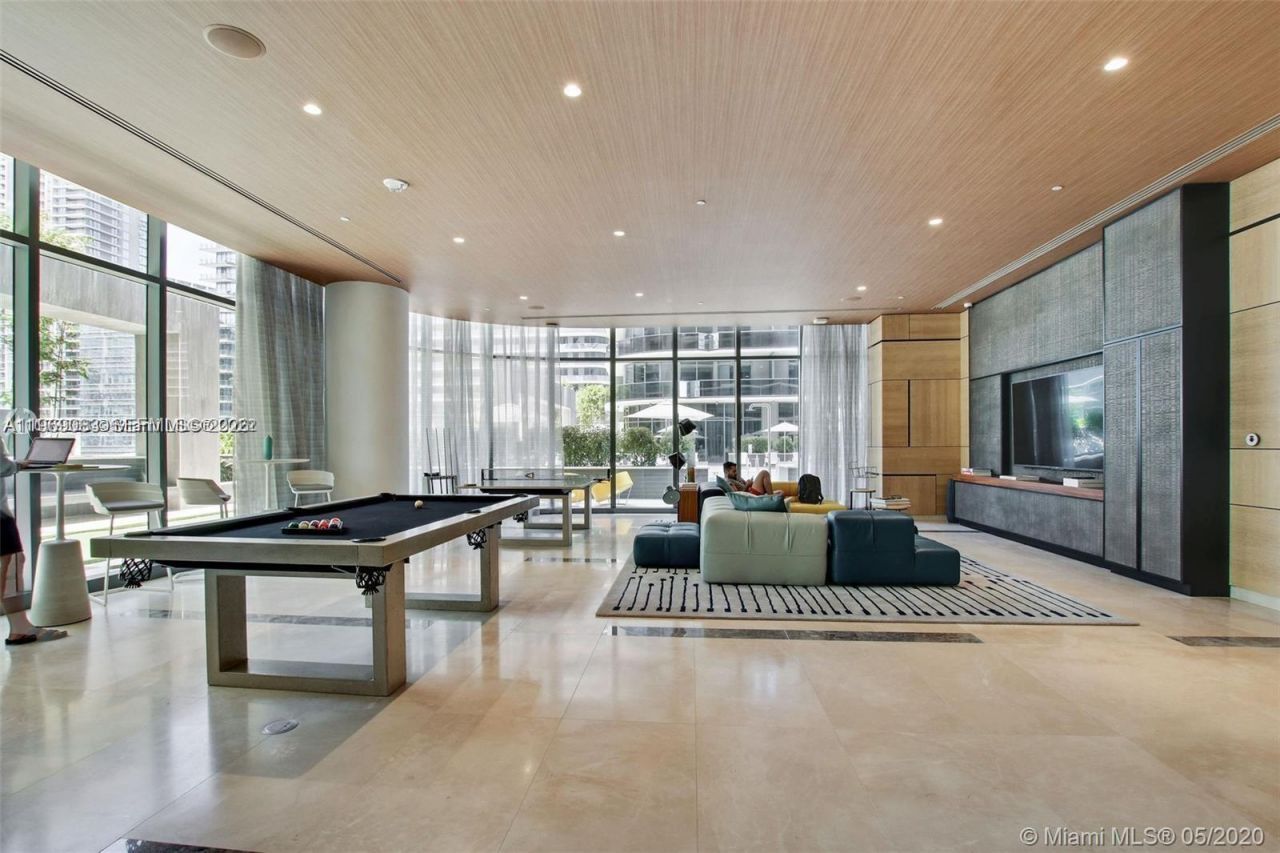 55 SW 9th St, Unit 2903, Miami, FL 33130 Photo