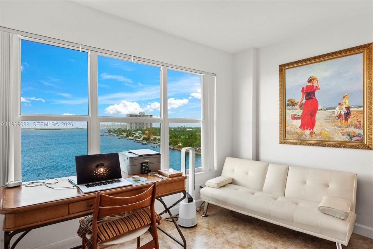 11111 Biscayne Blvd , Unit 8D, Miami, FL 33181 Photo