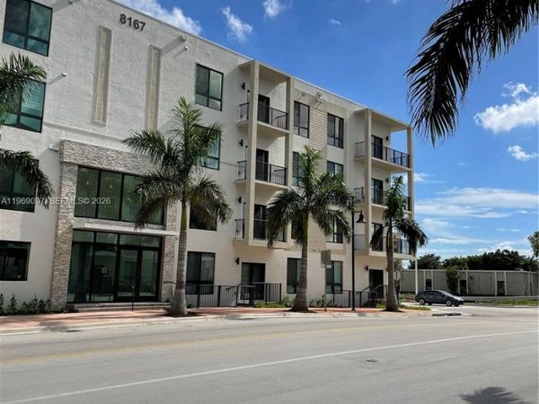 8167 NW 41st St, Unit E-201, Doral, FL 33166